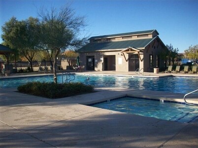 Single Level! 3B 2B Johnson Ranch.