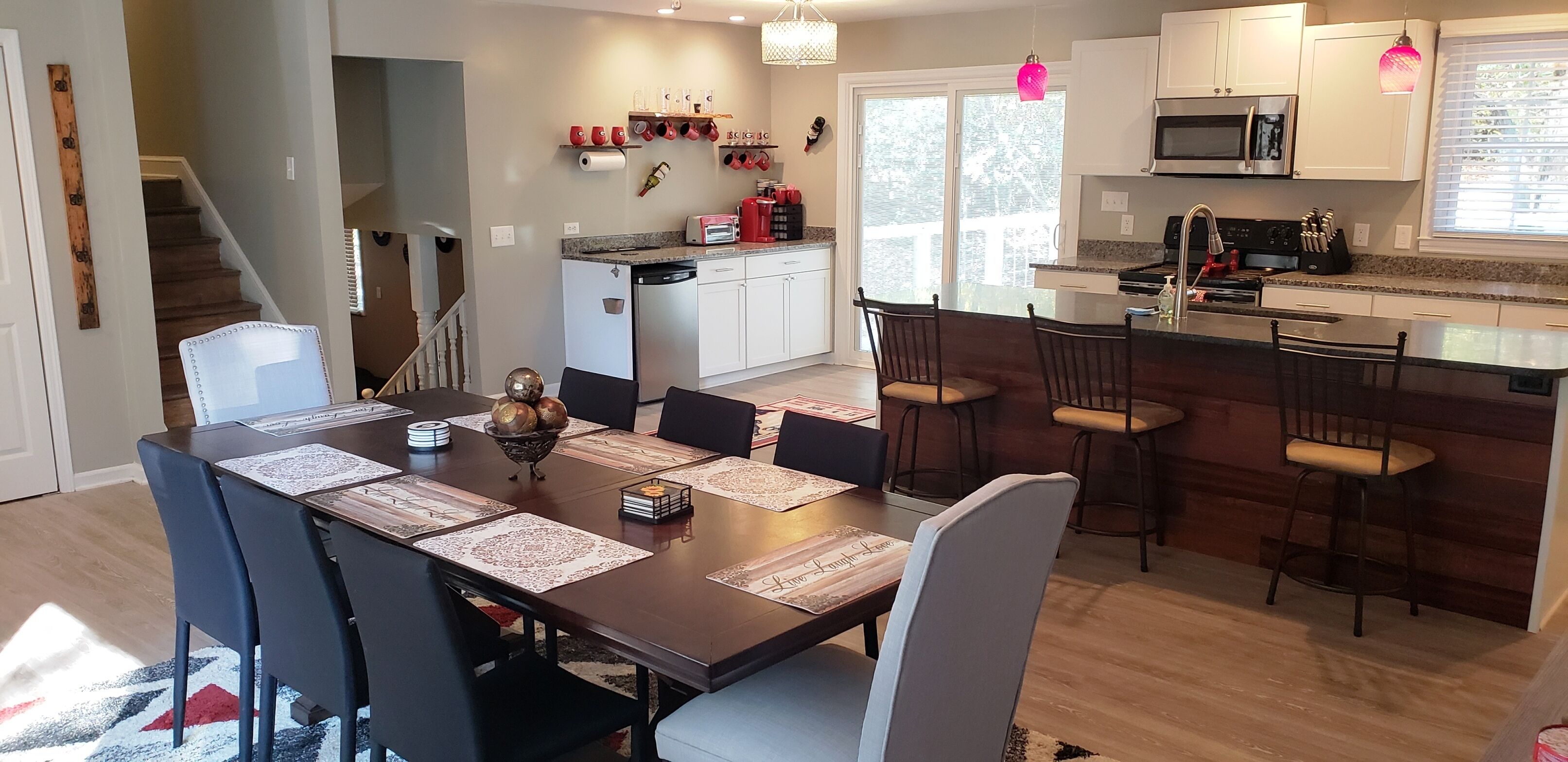 **9 Min. Drive to STADIUM** UGA Inspired Home + RV Parking--See Description