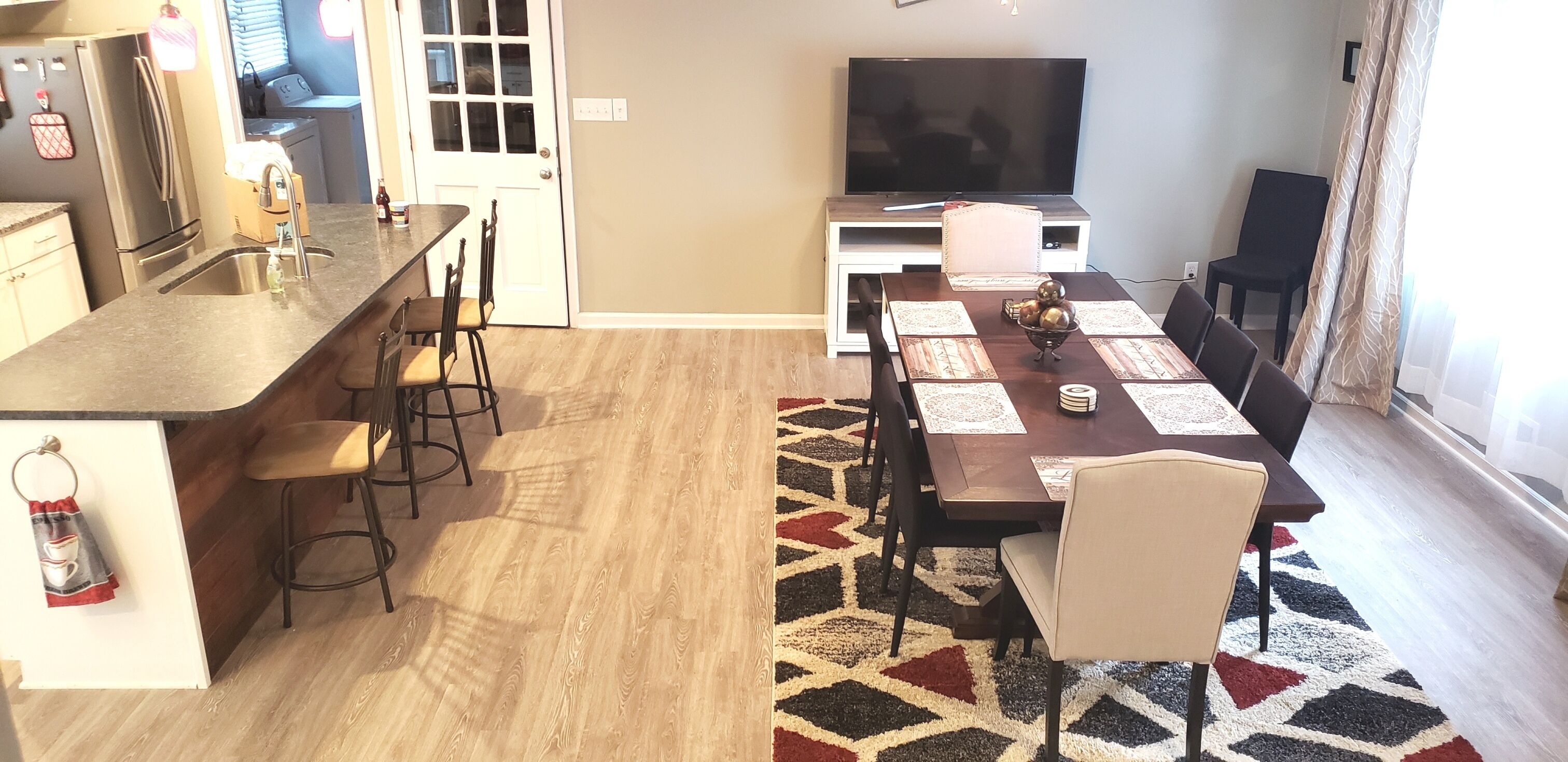 **9 Min. Drive to STADIUM** UGA Inspired Home + RV Parking--See Description