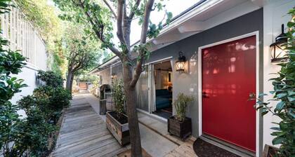 Centrally located, newly remodeled coastal elegance property with large outdoor living space