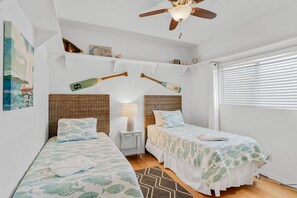 3 bedrooms, desk, iron/ironing board, WiFi