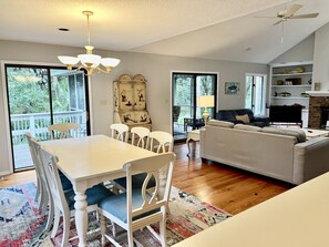 Smart TV, fireplace, DVD player, books