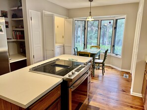 Fridge, microwave, oven, stovetop - Precious Island Cottage (Fripp Island)