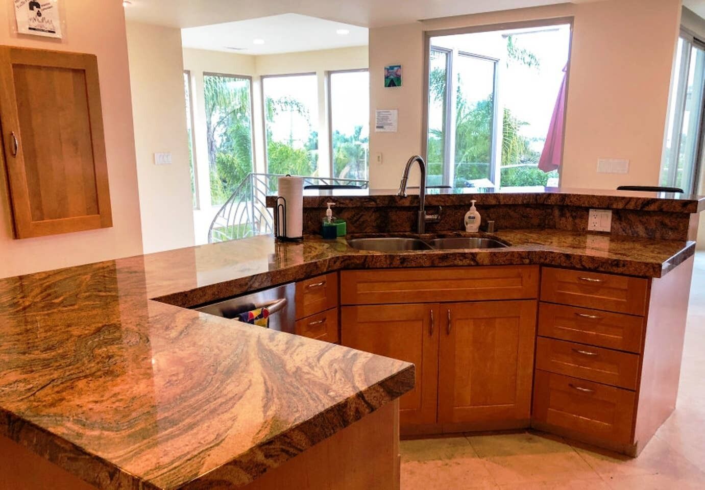 Ocean View Luxury property, walking distance to La Jolla Shores