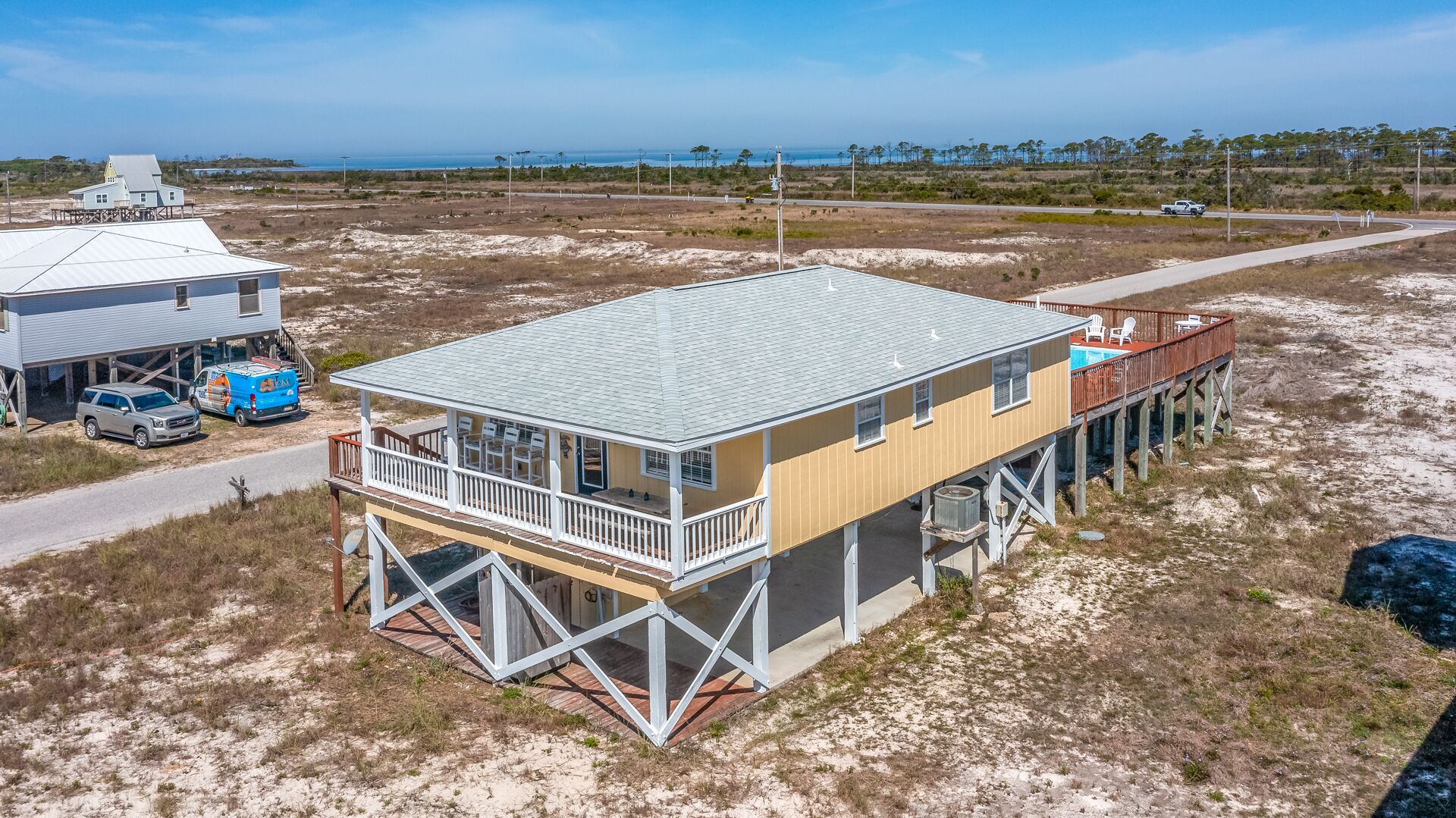 Welcome to Turtle Crawl! PRIVATE House w/POOL! Gulf View! 2 min. walk to Beach!