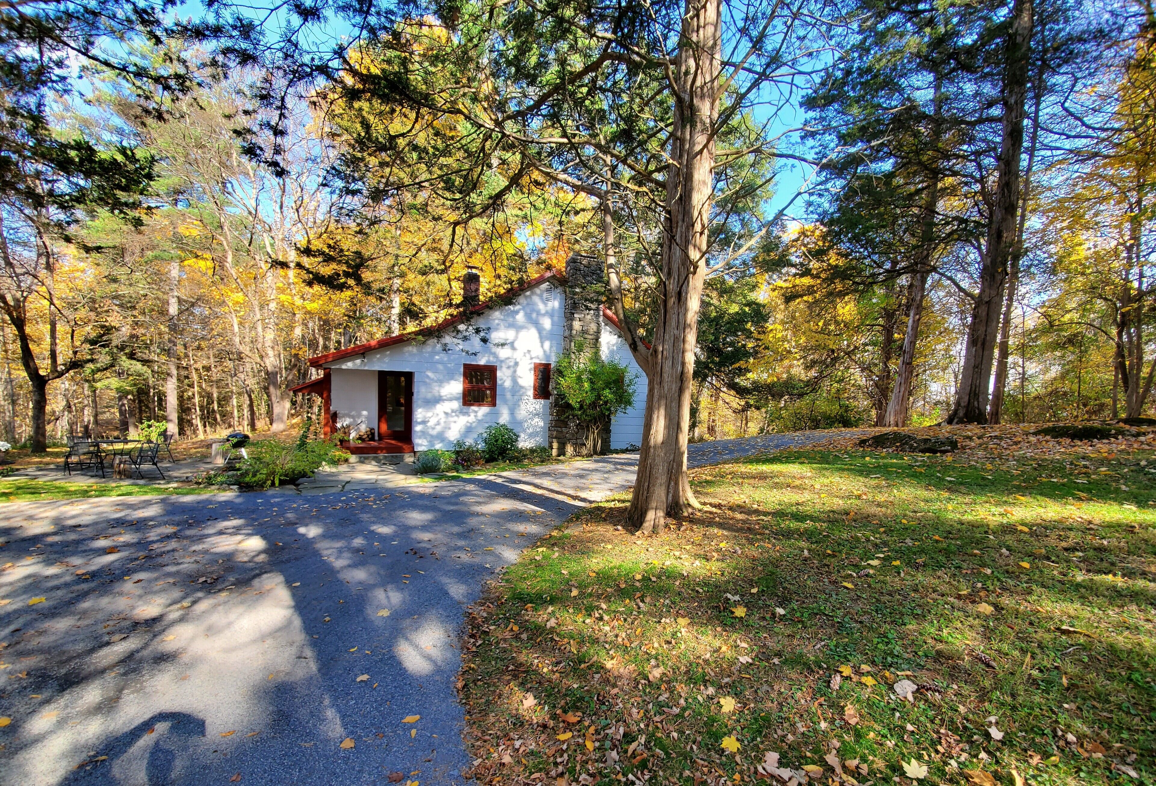 Charming Artist's Retreat