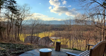 Charming Artist's Retreat