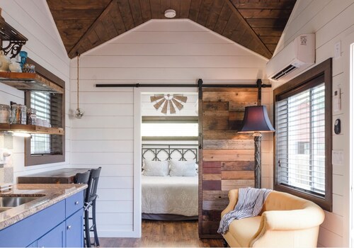 Upouusi, maalaismainen pieni talo, Alberta Arts District, Portland Oregon