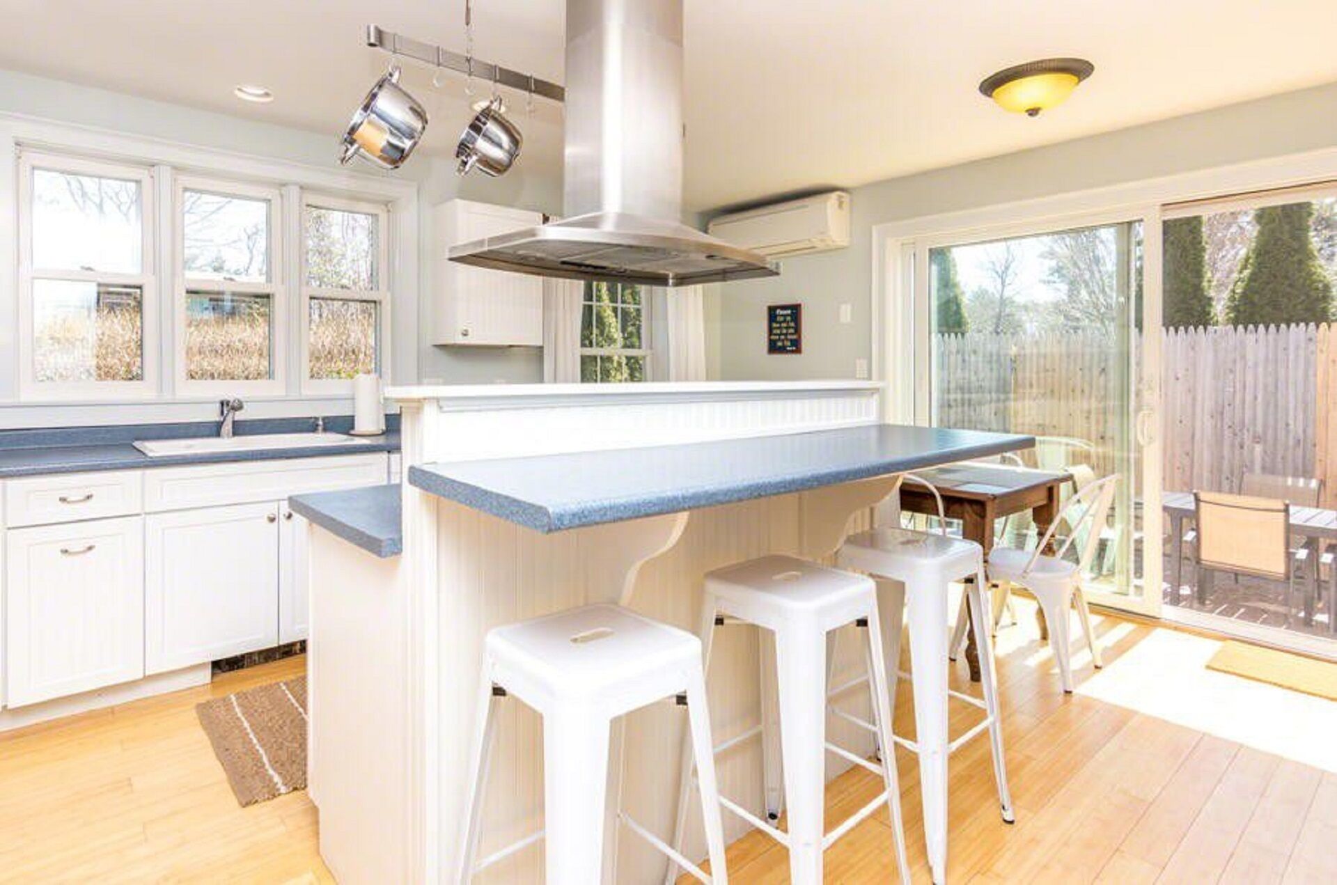 Walk to Edgartown Wharf - Upgraded Vineyard Home with A/C and Outdoor Area