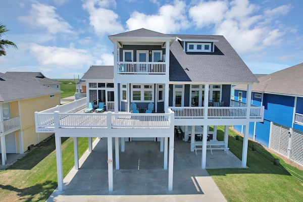 Welcome to Lafitte's Retreat!