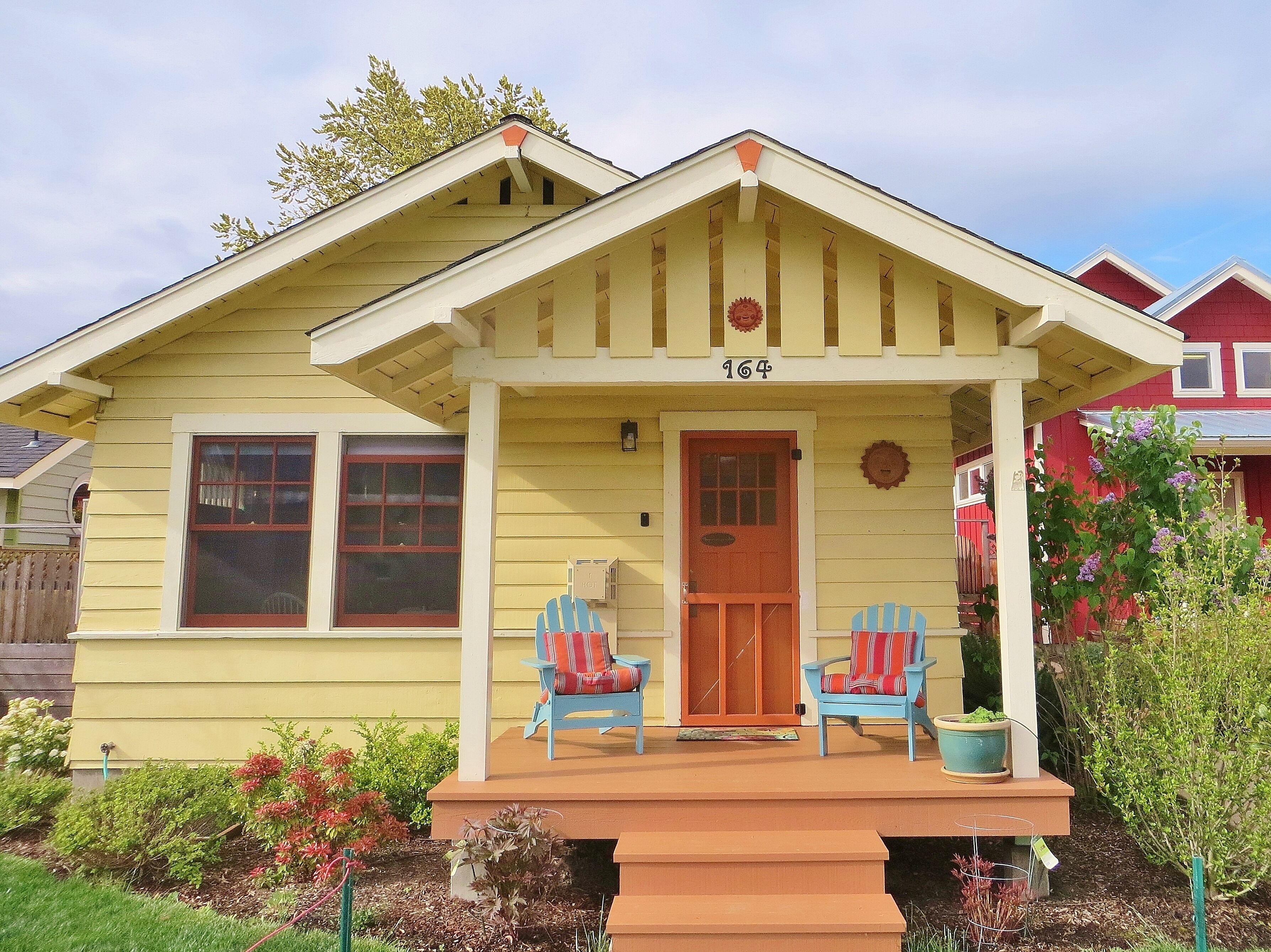 Charming historic cottage just 4 blocks from downtown (Licensed PA 17-248)