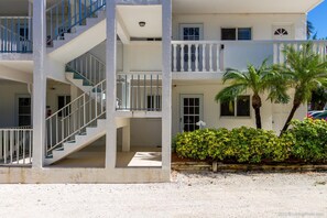 Exterior - Breakers West 2 Bedroom Luxury Beach  Condo (Sanibel)