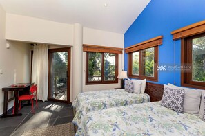 3 Schlafzimmer, Zimmersafe, Schreibtisch, Bügeleisen/Bügelbrett