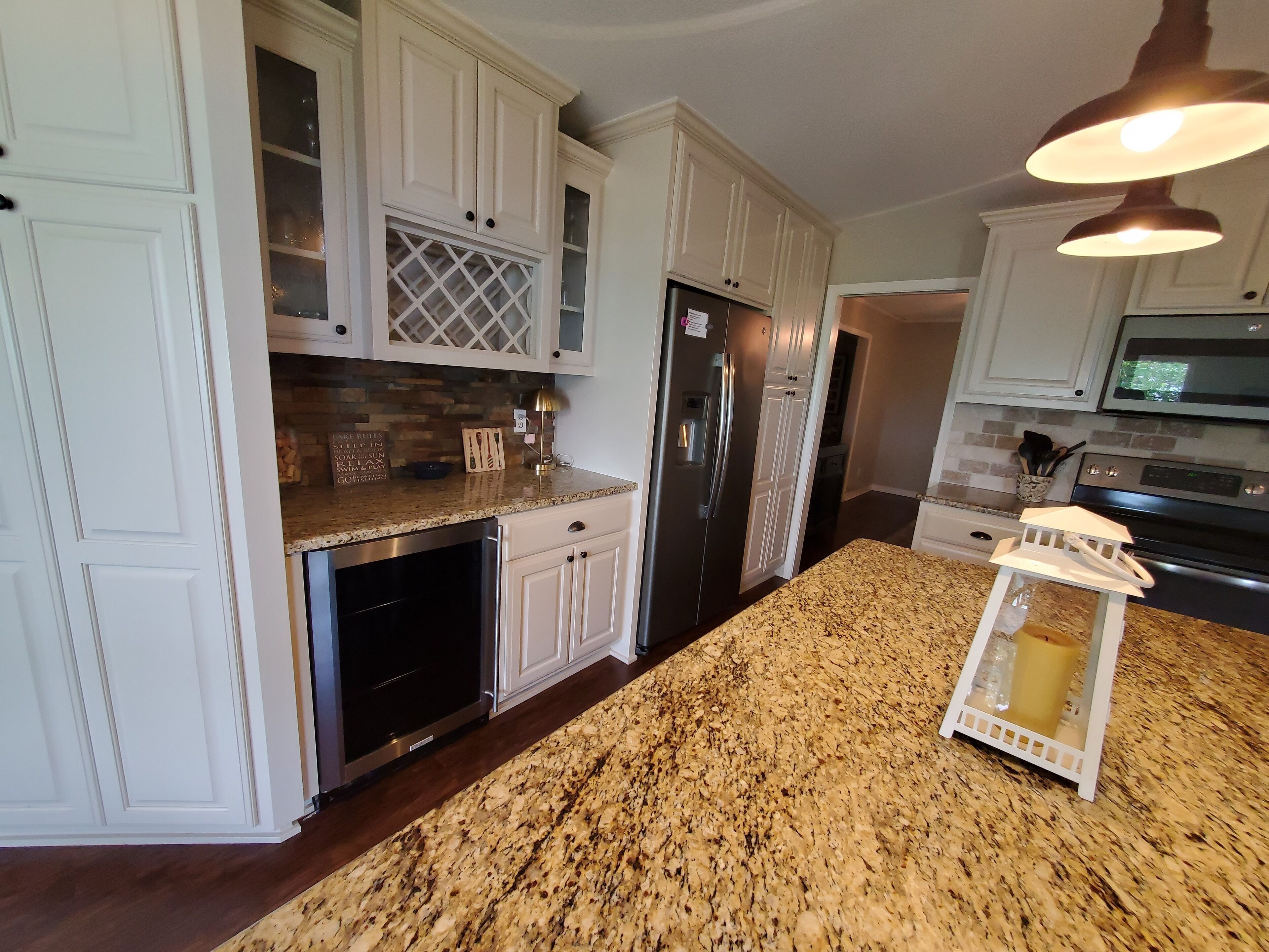 Lands End-Lakefront - Lakefront Huge Lake View On Private 8+ acres.