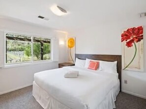 5 makuuhuonetta, silitysrauta/-lauta, vauvan matkasänky, ilmainen Wi-Fi