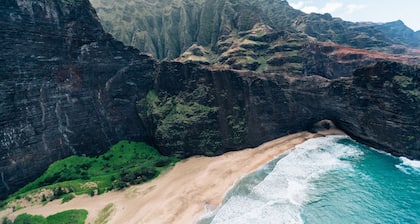 Tropical Oasis in Poipu ~ Steps to Pool, ground floor. Ask about Jeep!
