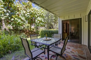 Outdoor dining - Tropical Oasis in Poipu ~ Steps to Pool, ground floor. Ask about Jeep! (Koloa)