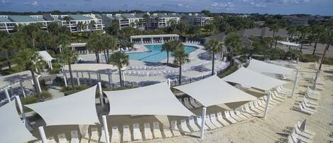 Piscine couverte, piscine extérieure