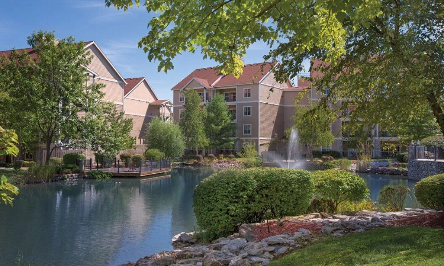 Spacious 2 Bedroom and 2 Bathroom at a beautiful Resort!