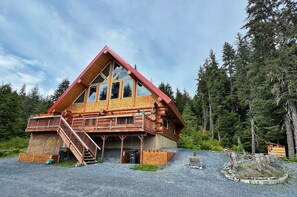 Exterior -    Alaskan Log Cabin (Seward)