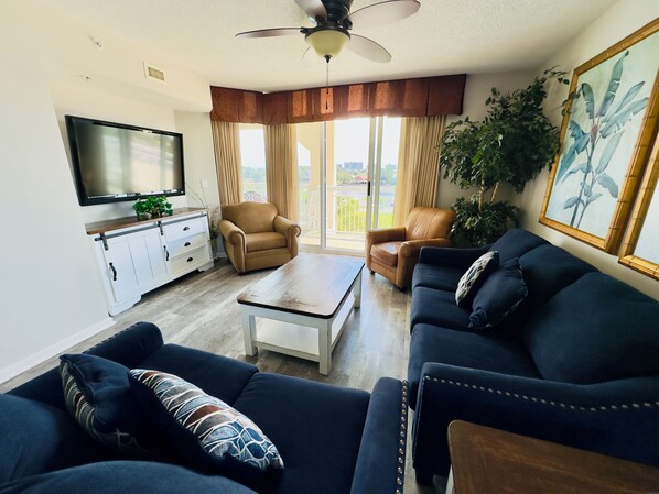 TV - Barefoot Resort North Tower Unit 509! 4BR/ Amazing Waterway Views! Golf and Shopping (North Myrtle Beach)