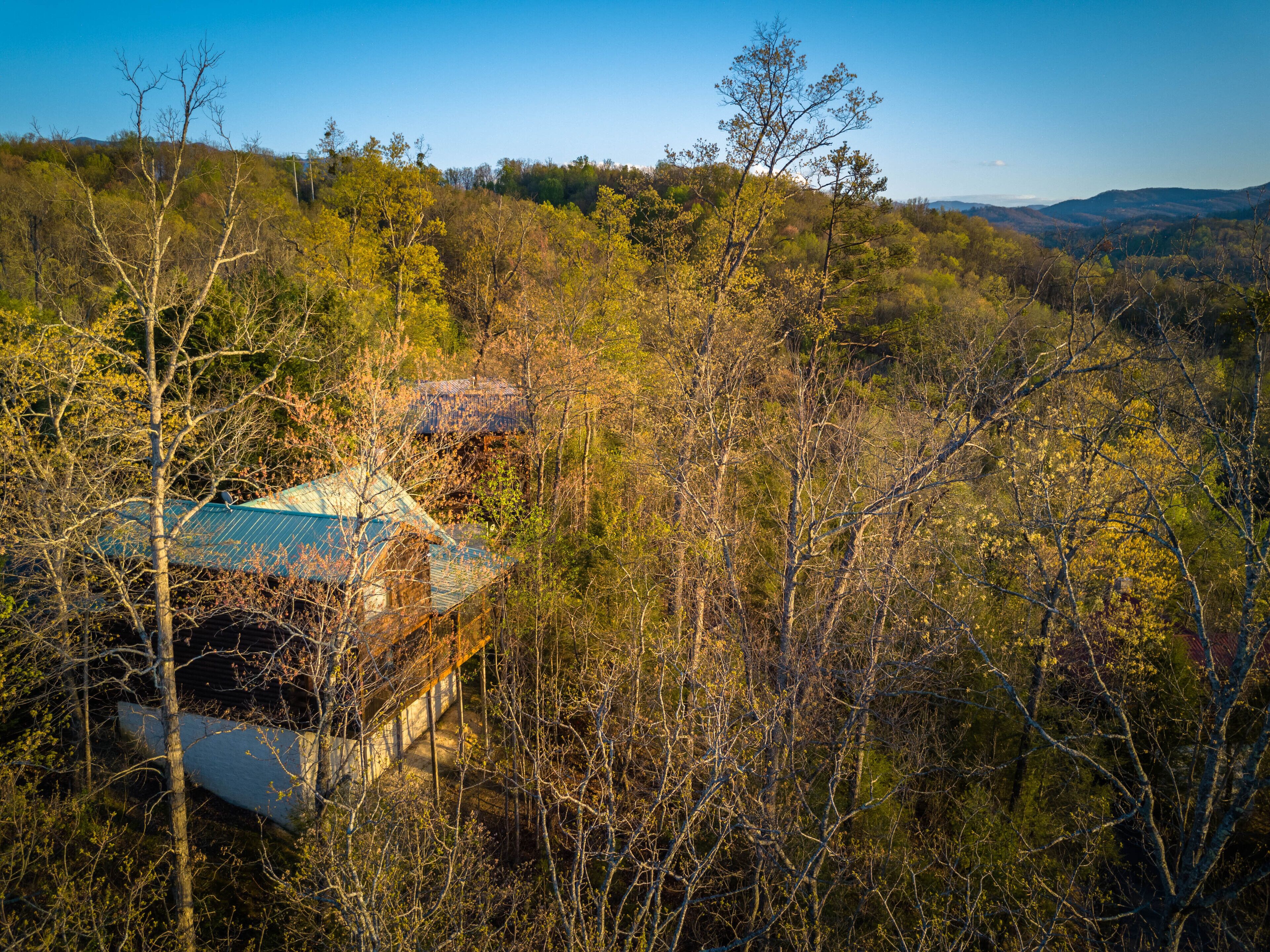 Mountain View free wifi foosball close to Pigeon Forge Gatlinburg cabin