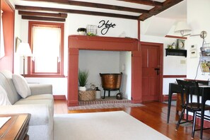 Interior - Welcome to our farm and guest house in Amish Country! (Manheim)