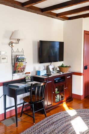 Interior - Welcome to our farm and guest house in Amish Country! (Manheim)