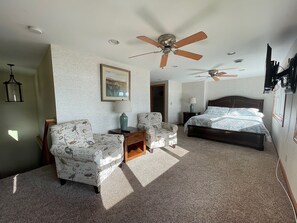 3 bedrooms, desk, free WiFi, bed sheets