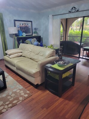 تلفزيون ذكي، مشغل دي في دي، كُتُب، مكتبة فيديو