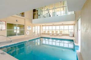 Piscina coperta, piscina all'aperto