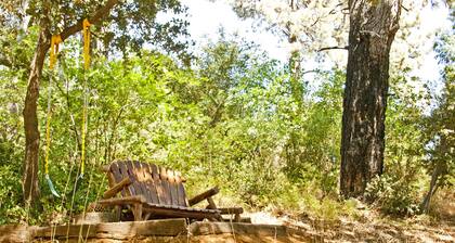A Beautiful And Serene Lake View House