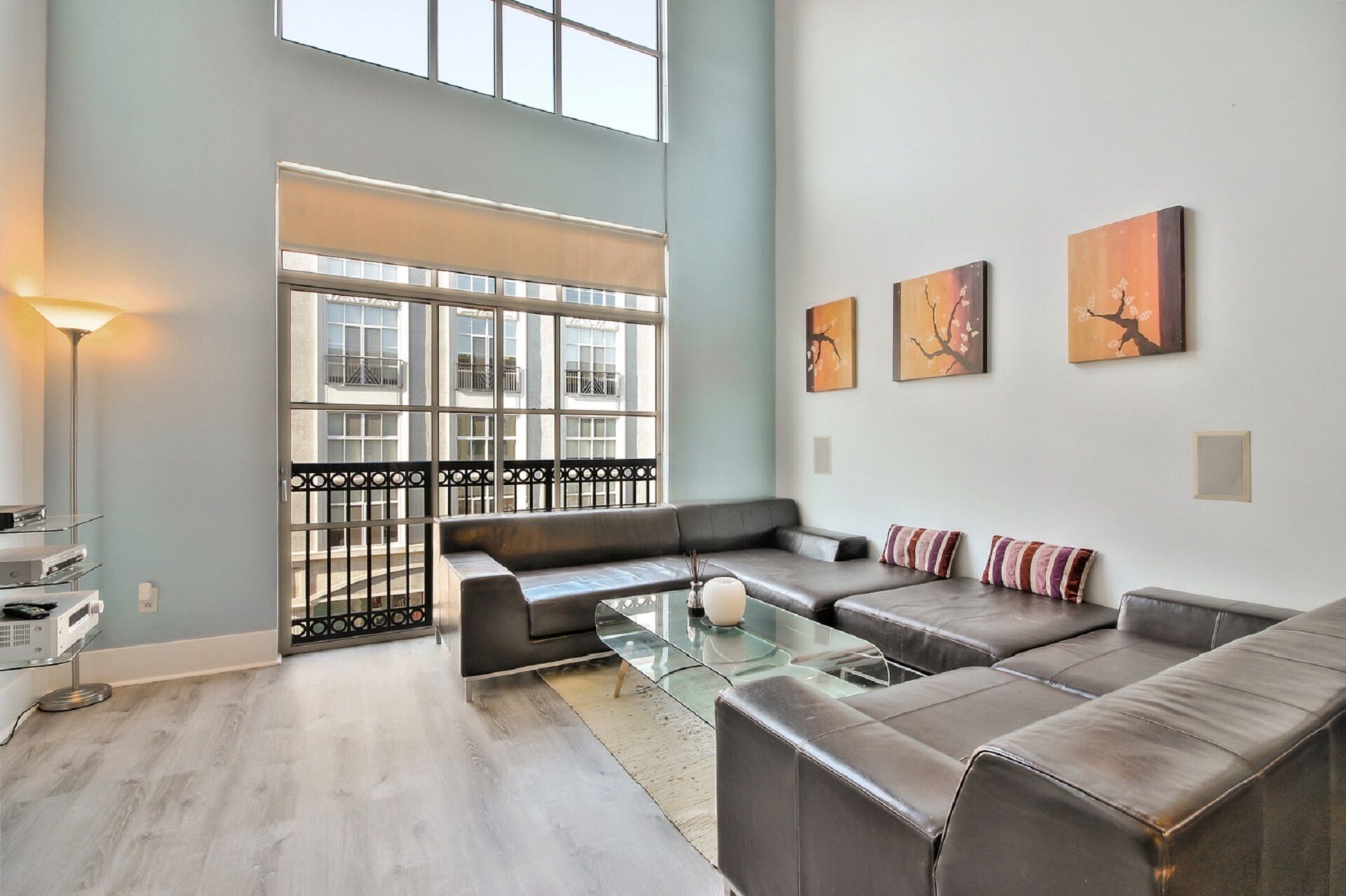Santana Row Penthouse. Sleeps 5, 4 beds, 2 bedroom, 2 bath 
