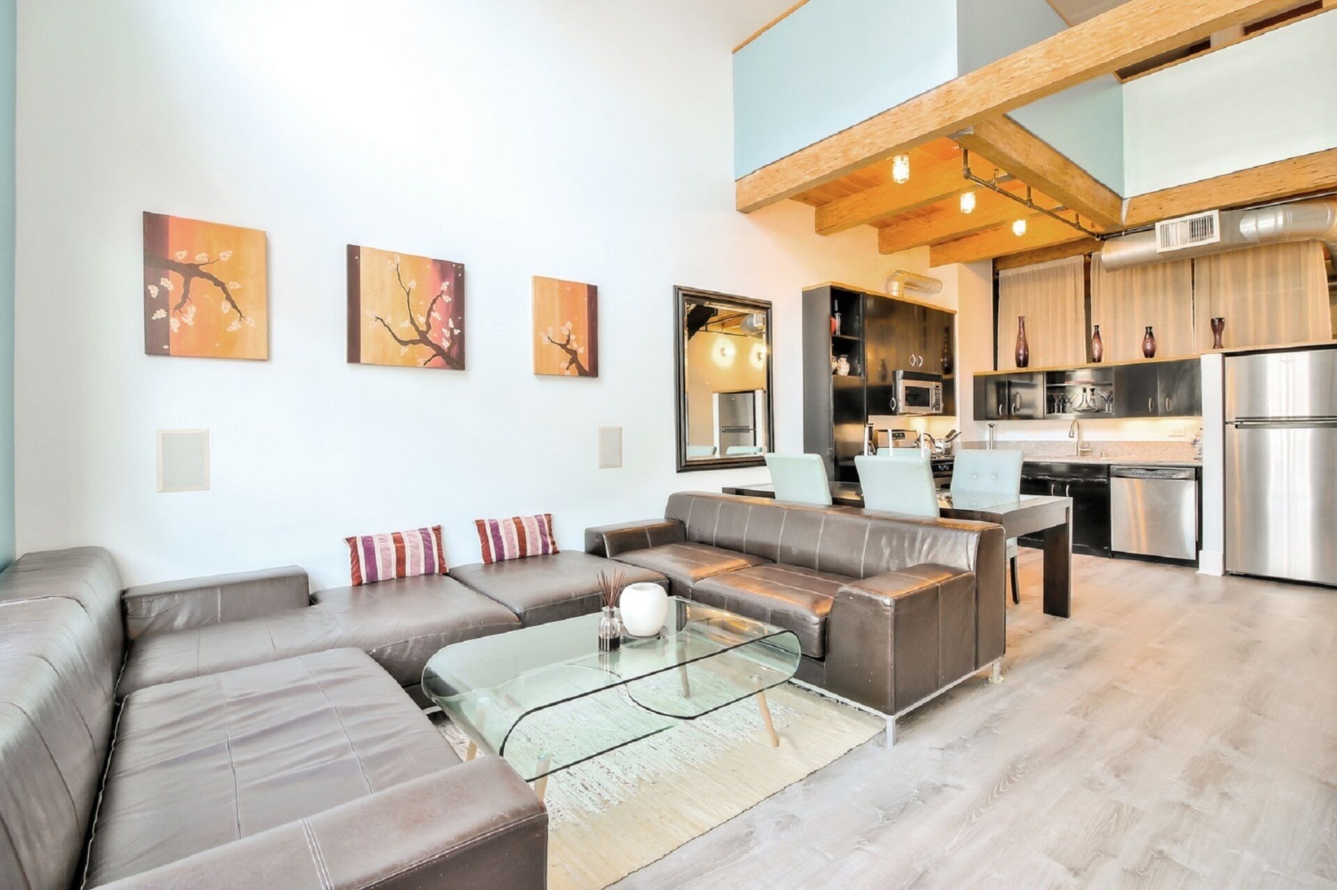 Santana Row Penthouse. Sleeps 5, 4 beds, 2 bedroom, 2 bath 