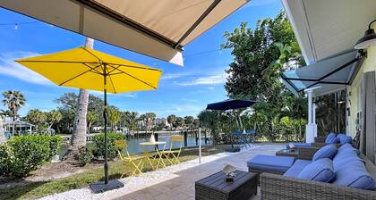 Wonderful Canal Front Condo on LBK! Bring Your Boat!Cabana Beach Club UNIT 11.