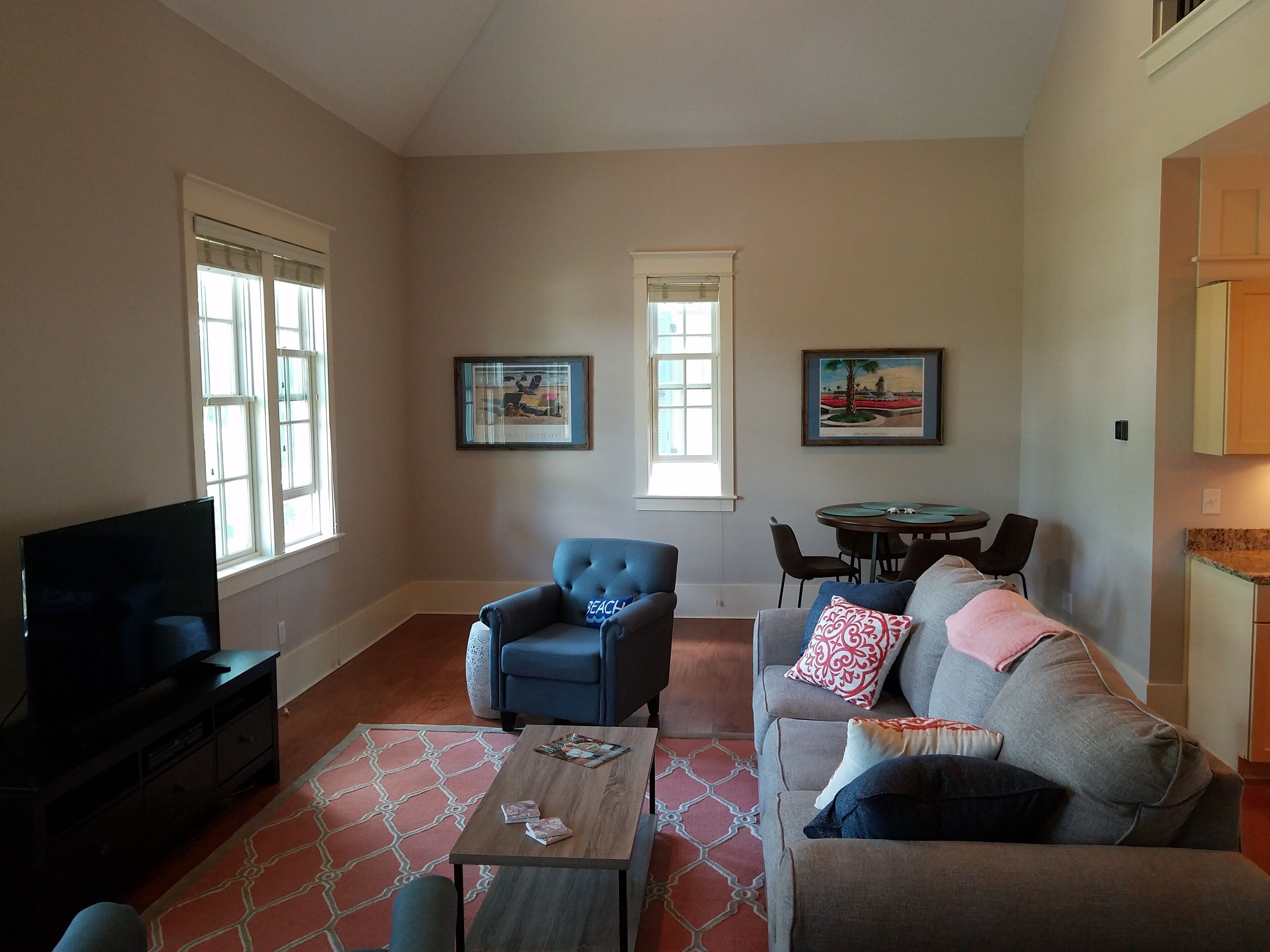 Now booking long term winter rentals! Enjoy the low country, pet friendly condo 