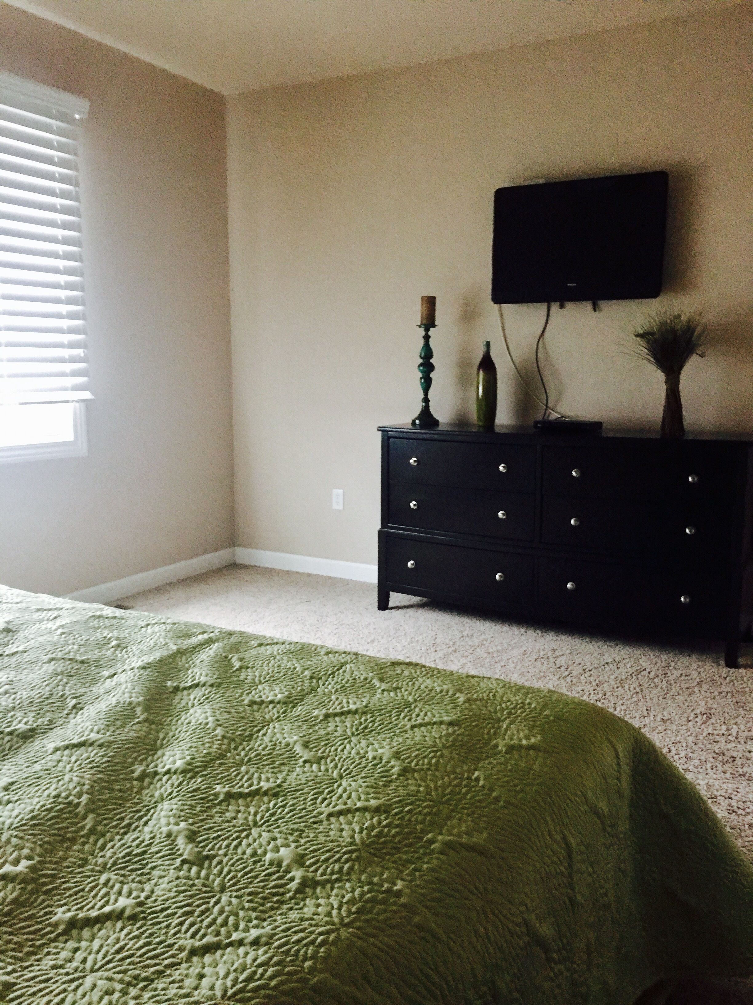 RUM-BUM's  Family Fun *5 bedroom, *4 full bathroom, 1 half-bath, sleeps 17, dock