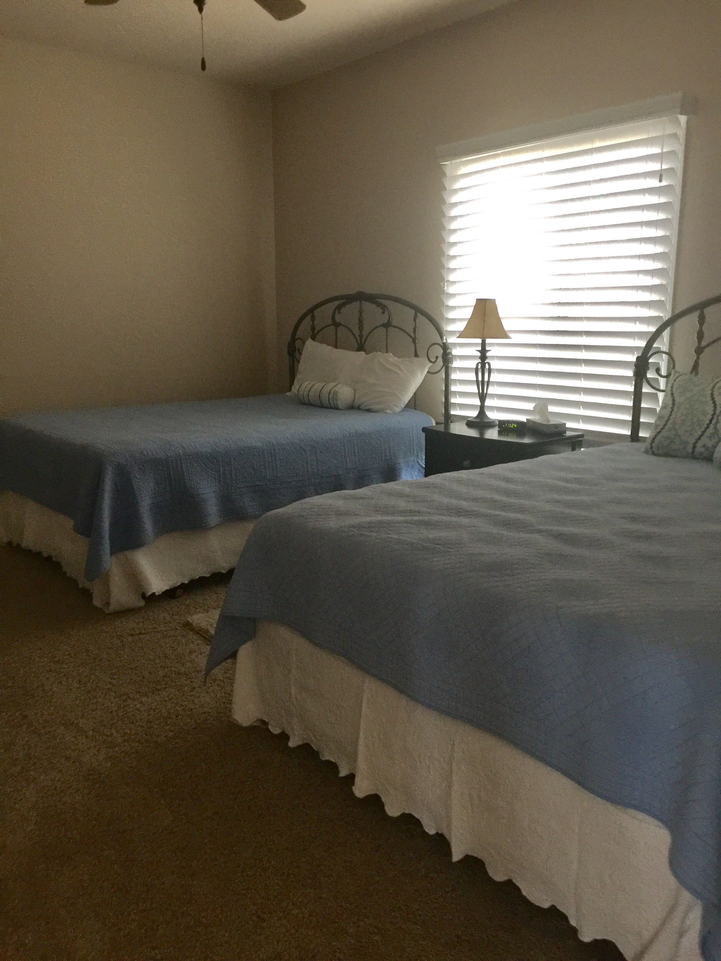 RUM-BUM's  Family Fun *5 bedroom, *4 full bathroom, 1 half-bath, sleeps 17, dock