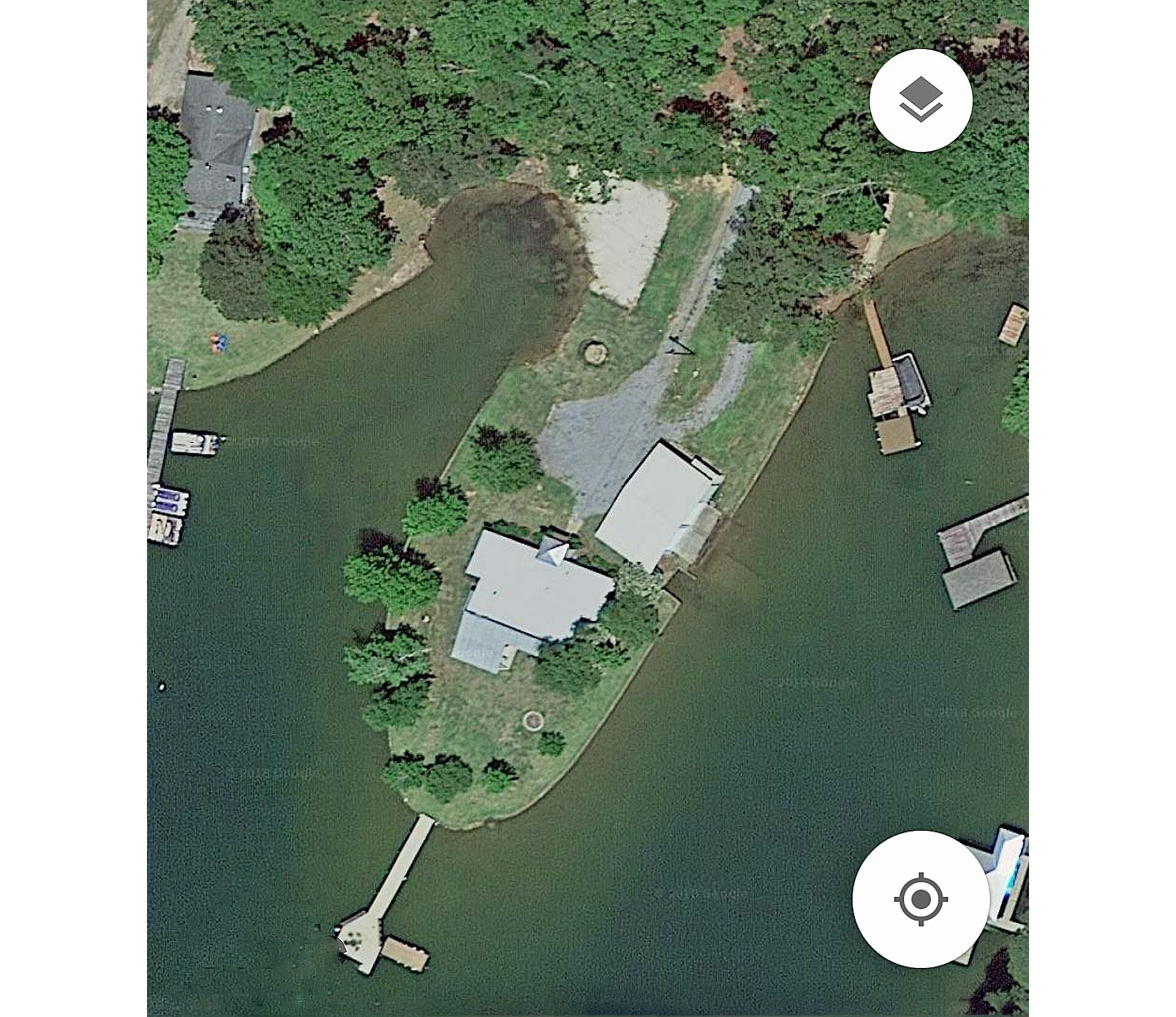 Surrounded by water... Flat lot...with a Beach