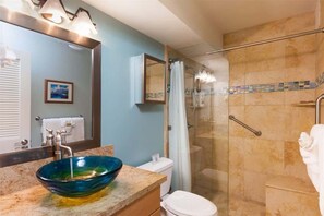 Baignoire, sèche-cheveux