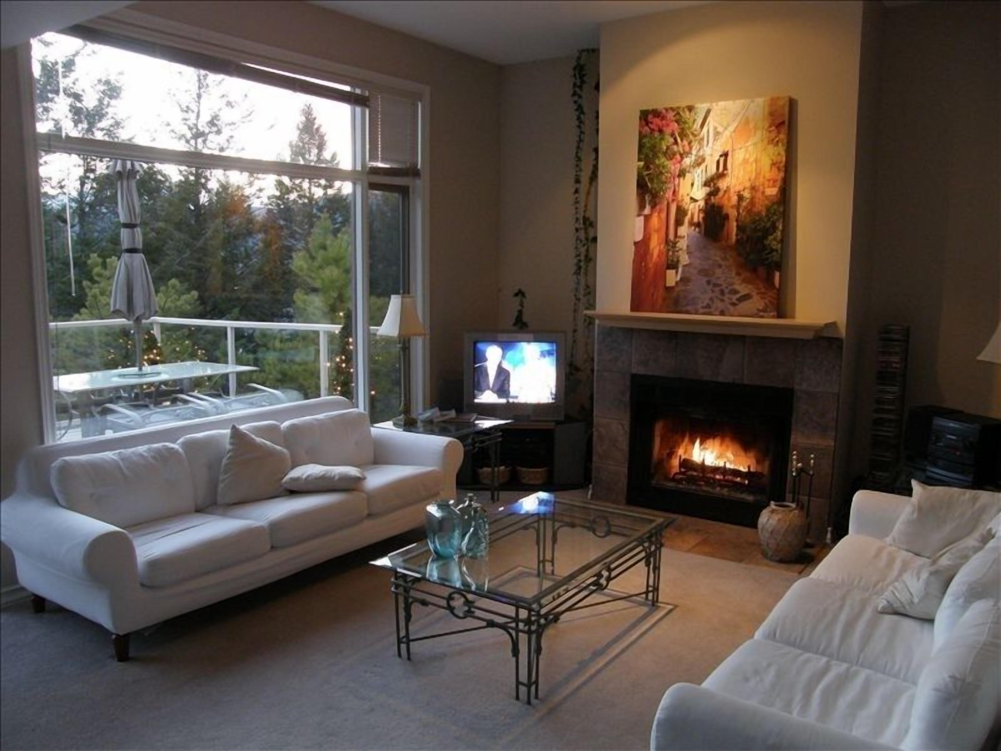 Luxury Radium Condo 2200 Sq.Ft.