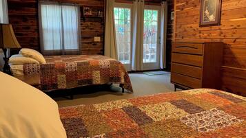 2 bedrooms, desk, free WiFi, bed sheets