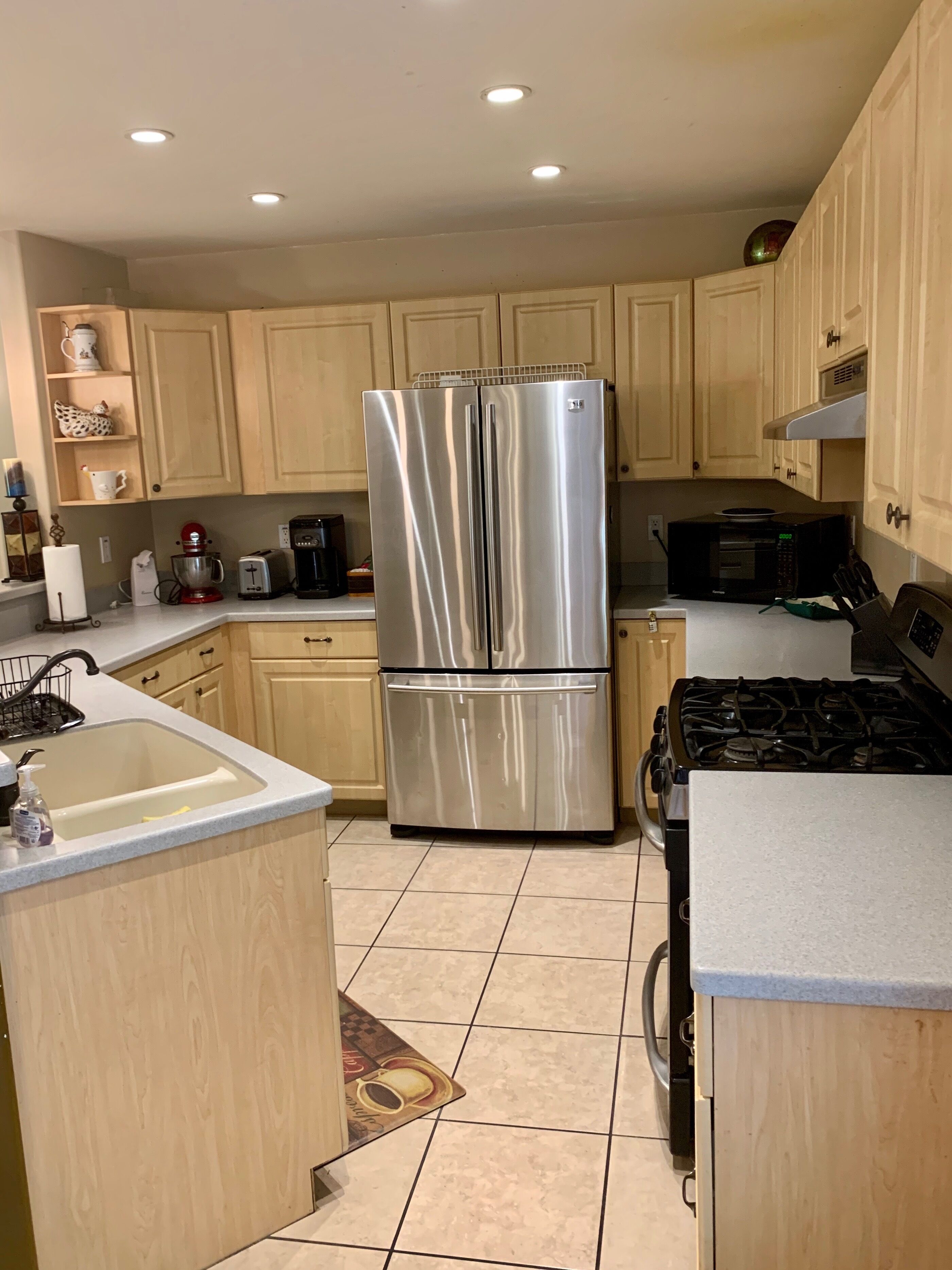 Private & Upgraded Home near the Hawaii Volcanoes National Park-Sleeps up to 11