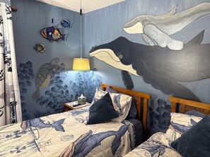2 chambres, bureau, fer et planche à repasser, accès au Wi-Fi (inclus)