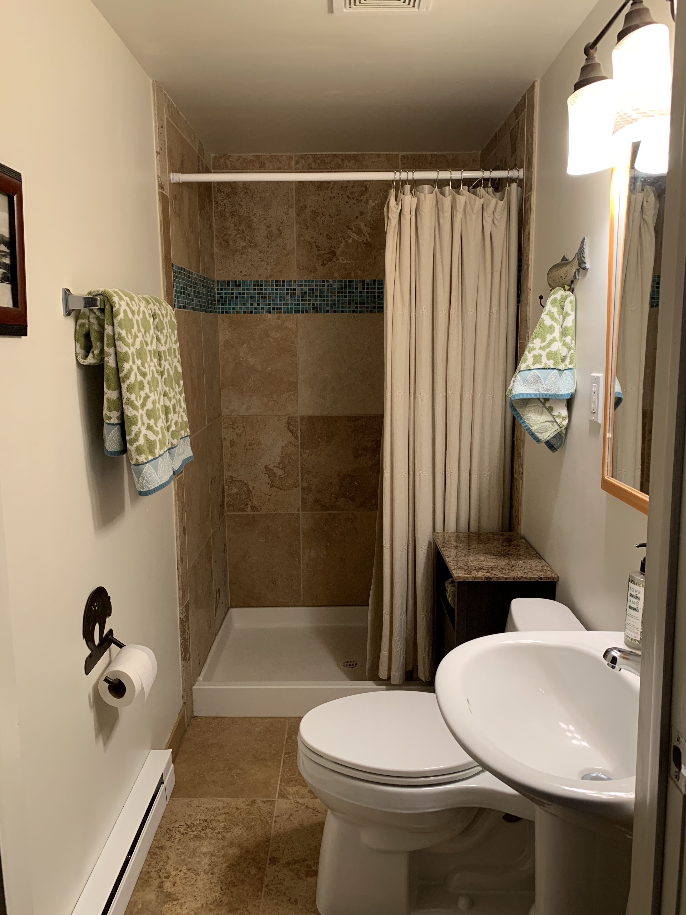 Best Location in Town! Walk to everything! Cozy Historic Cabin in Grand Lake