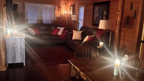 Smart-TV, peis, DVD-spiller og filmbibliotek