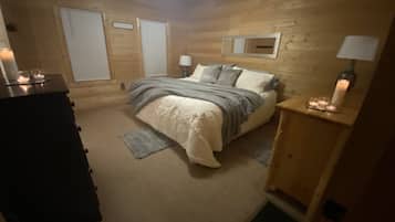 3 slaapkamers, een strijkplank/strijkijzer, gratis wifi, beddengoed
