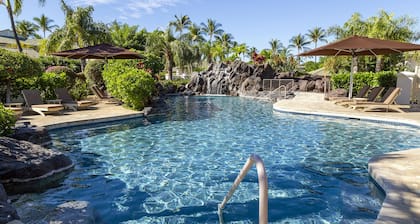 Mauna Lani Islands Townhouse - Private location - Walk to Beach and Shops!