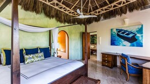 6 bedrooms, desk, iron/ironing board, free WiFi