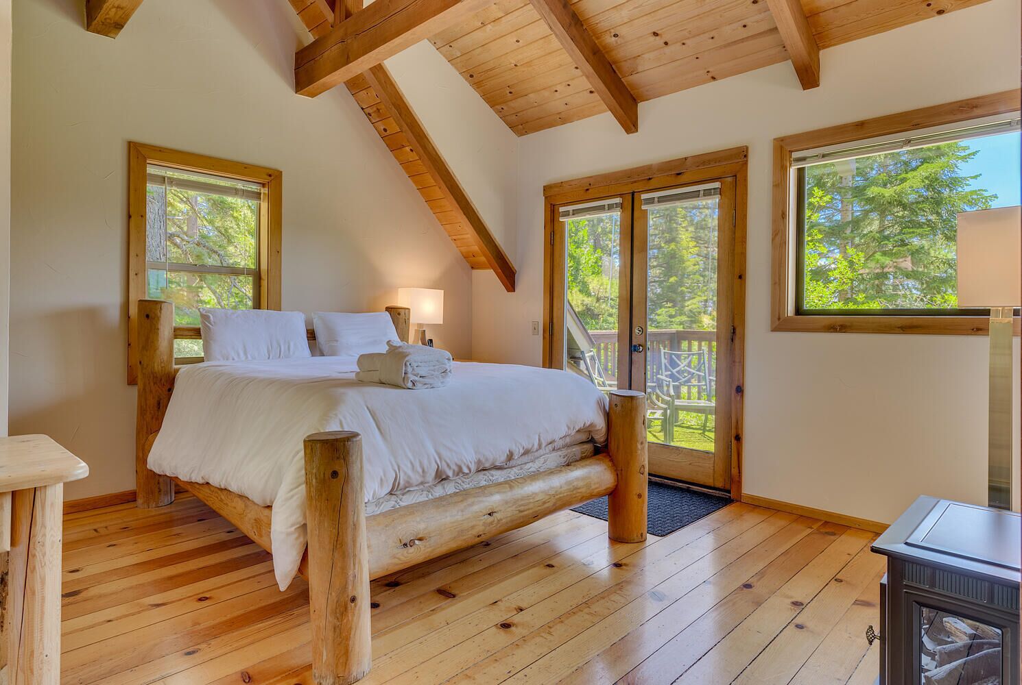 5 bedrooms, iron/ironing board, travel cot, free WiFi